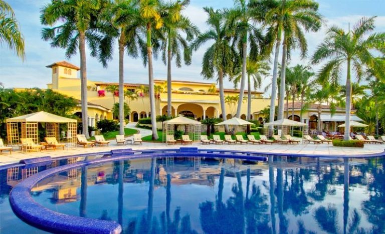 casa velas hotel puerto vallarta pool 1 768x467