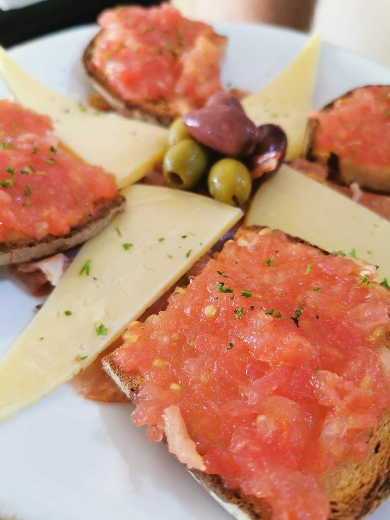 barcelona tapas 01 768x1024