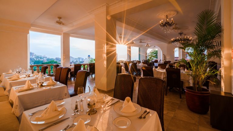 casa kimberly iguana restaurant images 01 768x432