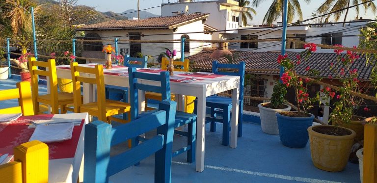 comedor terraza al aire 768x373