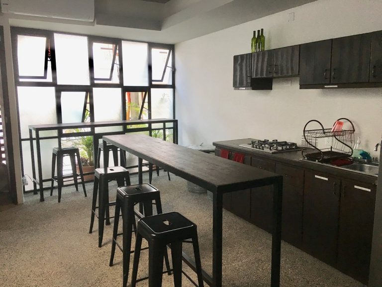 los muertos hostal 1 768x576