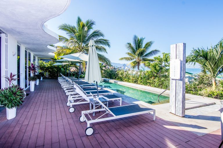 sapphire banner 768x512