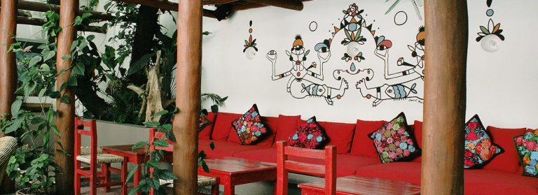 villa mercedes 8 768x279