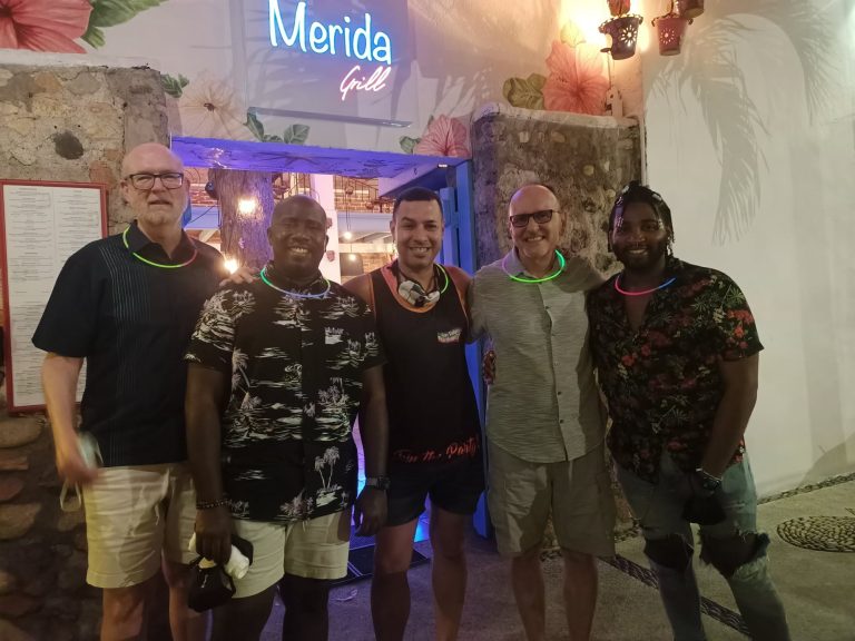 gay vallarta bar hopping 3 768x576