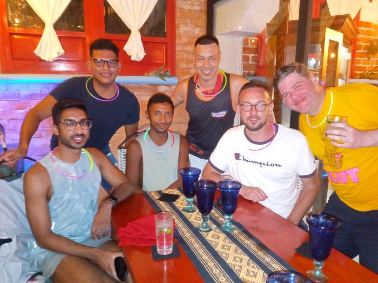 gay vallarta bar hopping 8 768x576