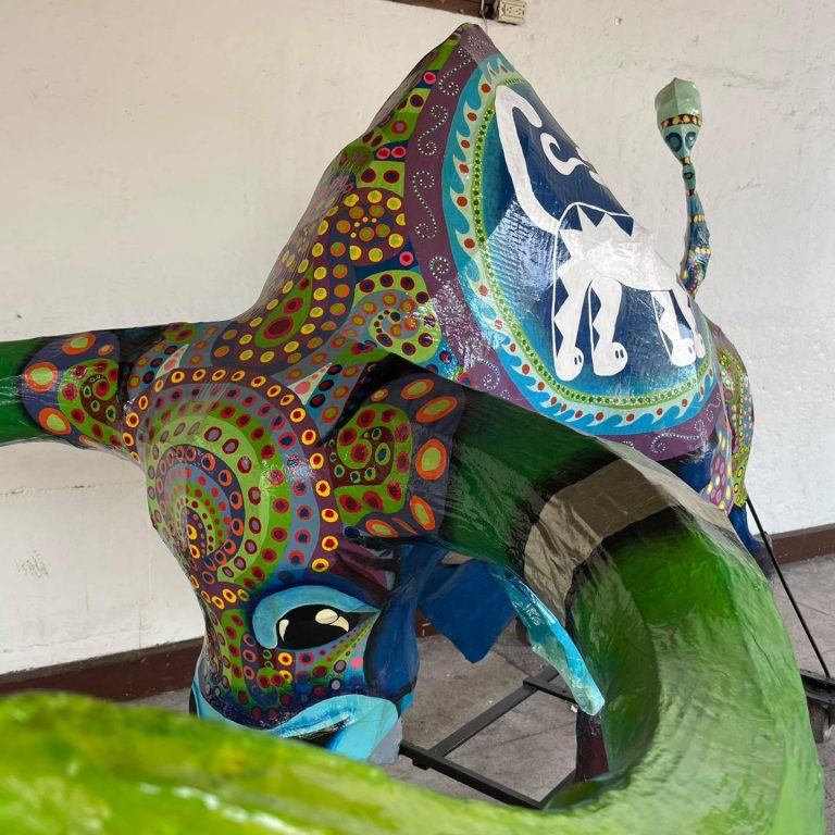 mundo de cristal 01 768x768