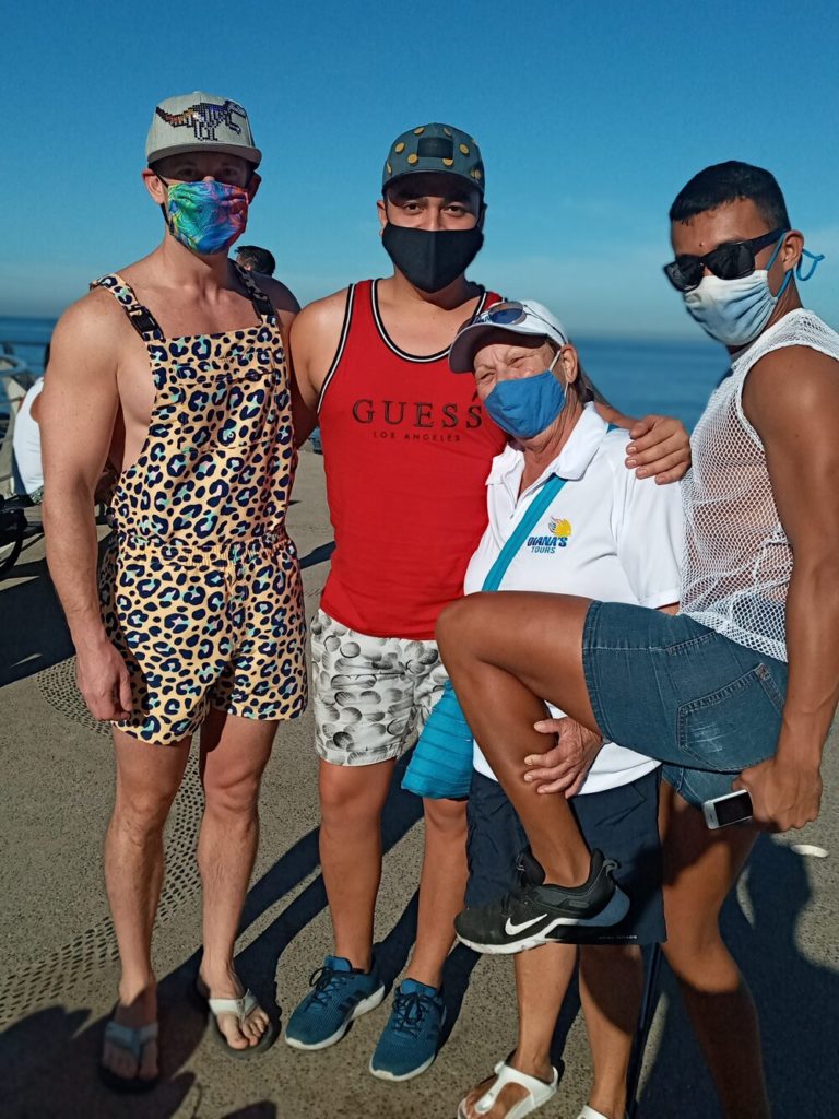 dianas tours 4 768x1024