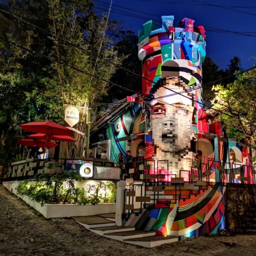 Café des Artistes Celebrates Diversity