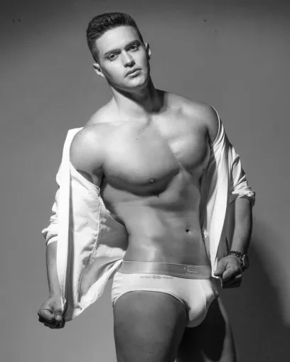 Loui Olivera model and Mr Universe 2014