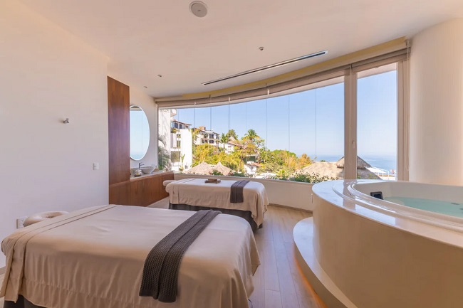 Grand Miramar Wellness Retreat in Puerto Vallarta
