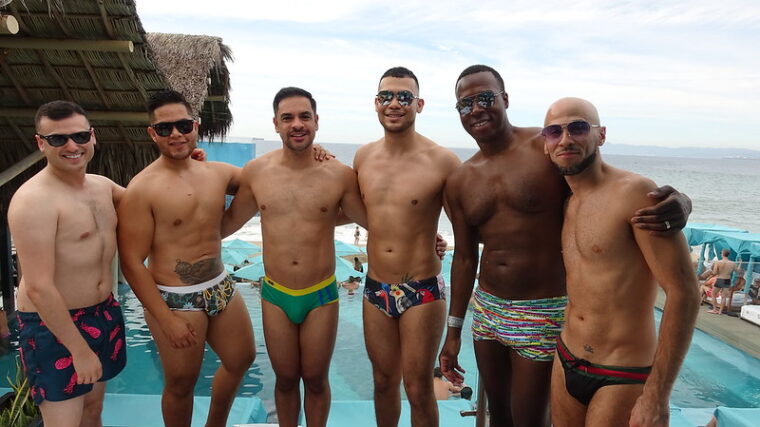 Puerto Vallarta Shines in FlightHub 2025 Hot List