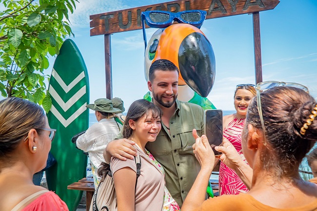 Puerto Vallarta Opens First Public Beach Club