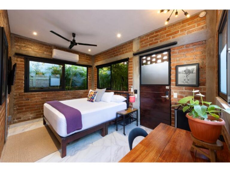 Copy of Pinata Suite 1 768x576