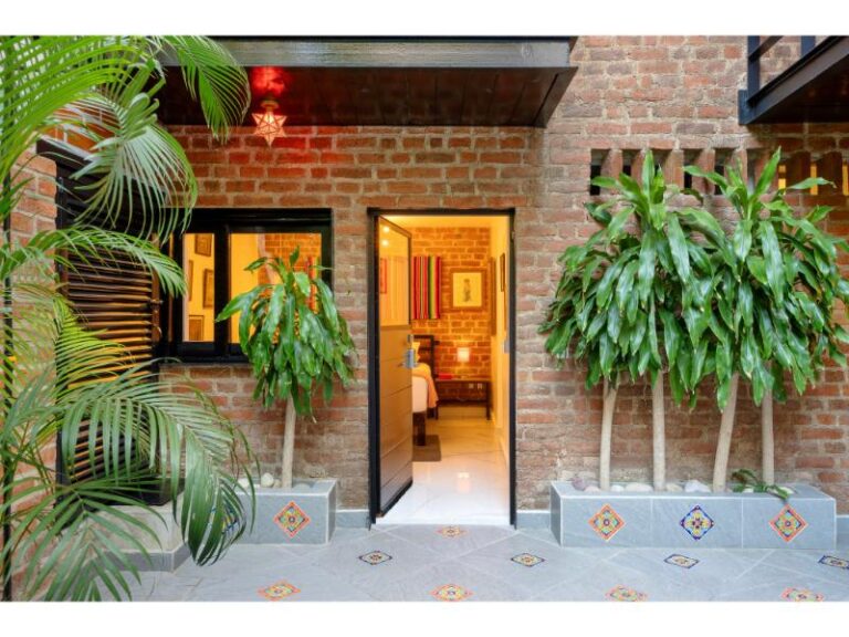 Hotel Pinata 10 768x576