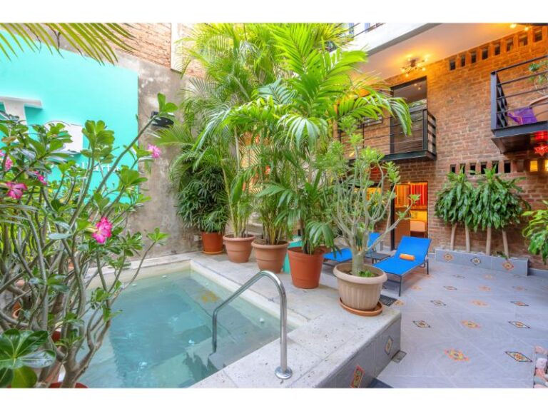 Hotel Pinata 12 768x576