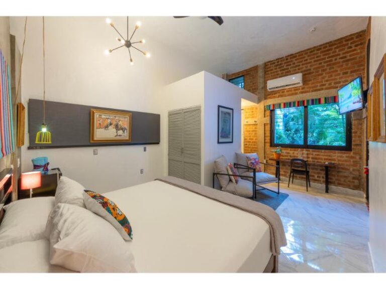 Hotel Pinata 13 768x576