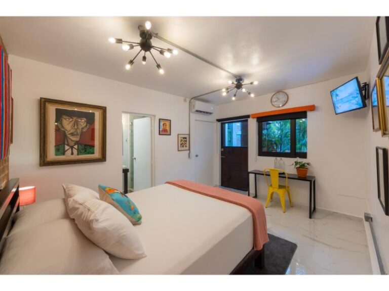 Hotel Pinata 9 768x576