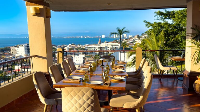 Serranos Grill PuertoVallarta 003 1 768x432