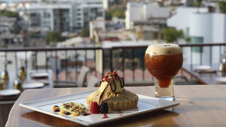 Serranos Grill PuertoVallarta9.jpg 1 768x432